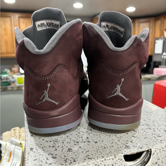 Jordan 5 burgundy - Picture 5 of 6